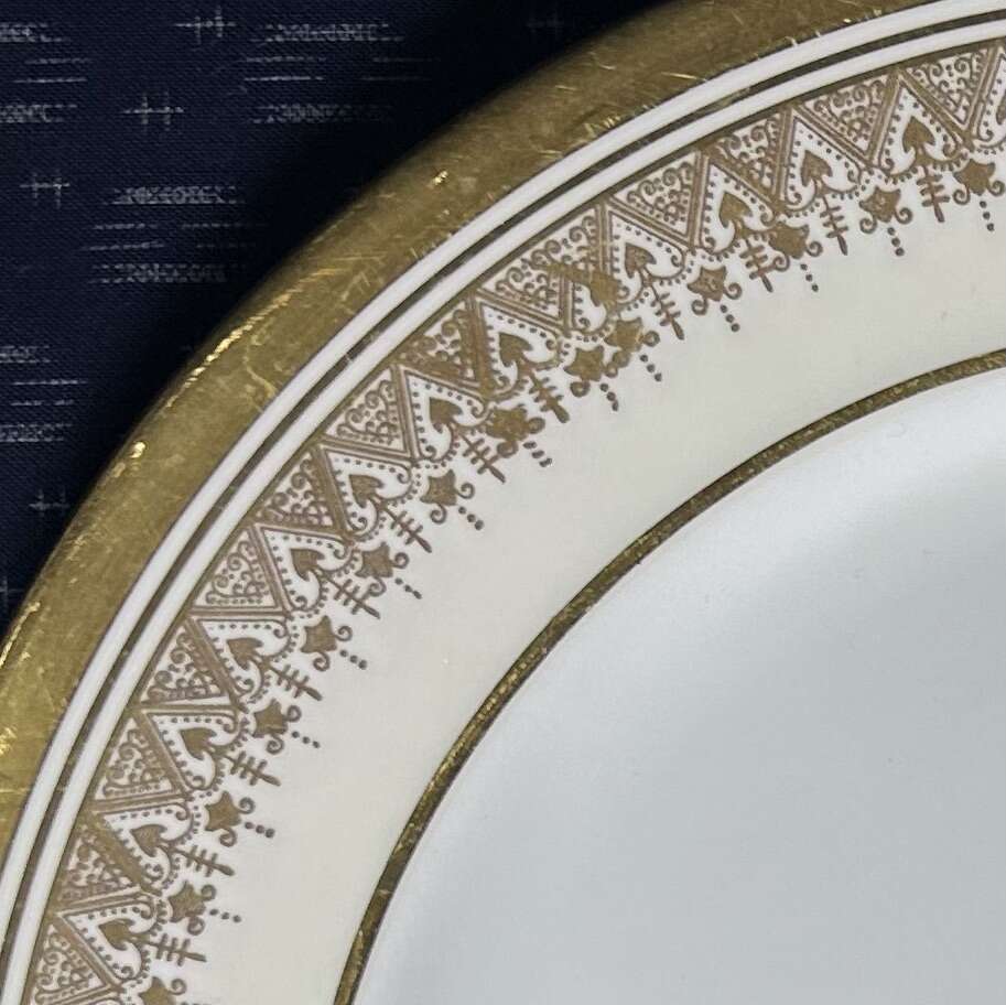 5 Aynsley Champagne Dinner Plates Bone China