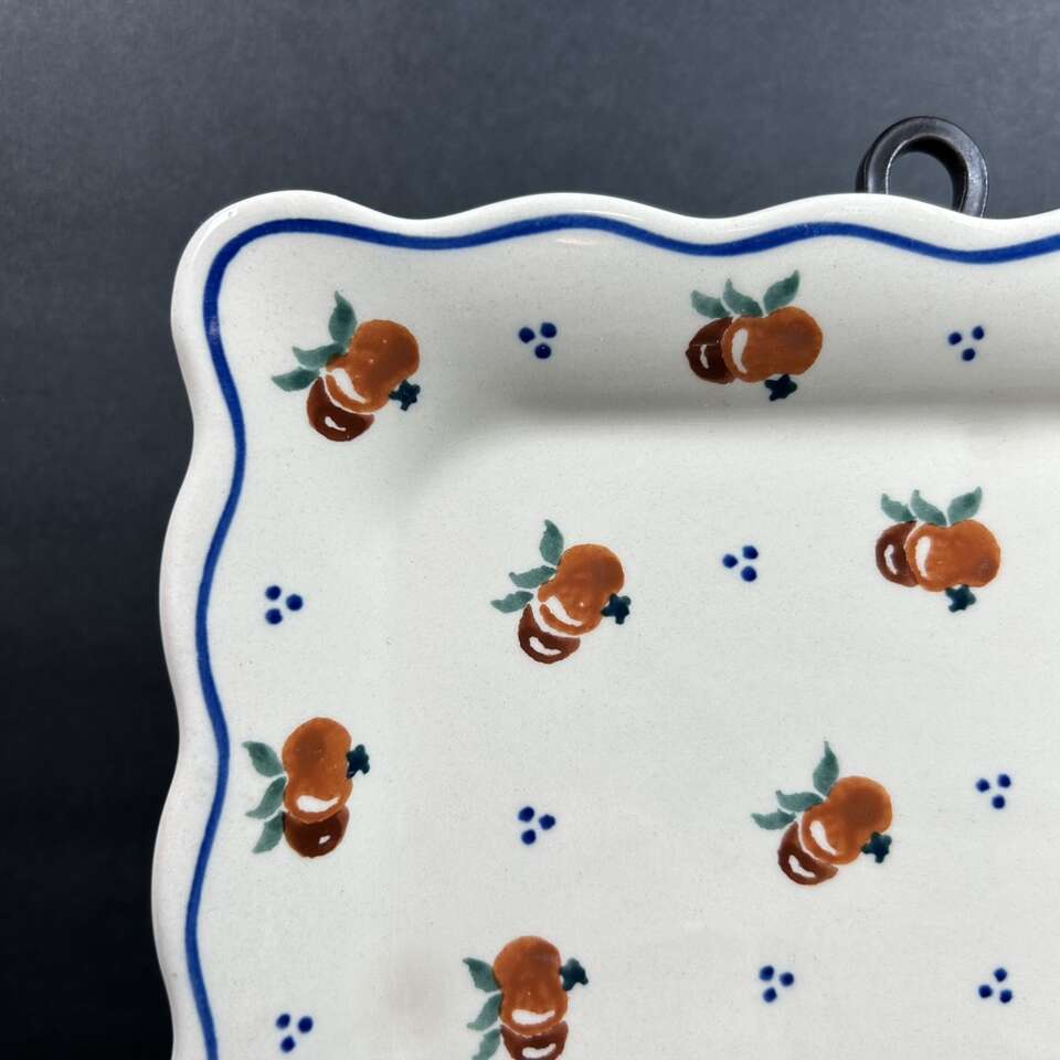Hand-painted Polish Boleslawiec Ceramic Plate