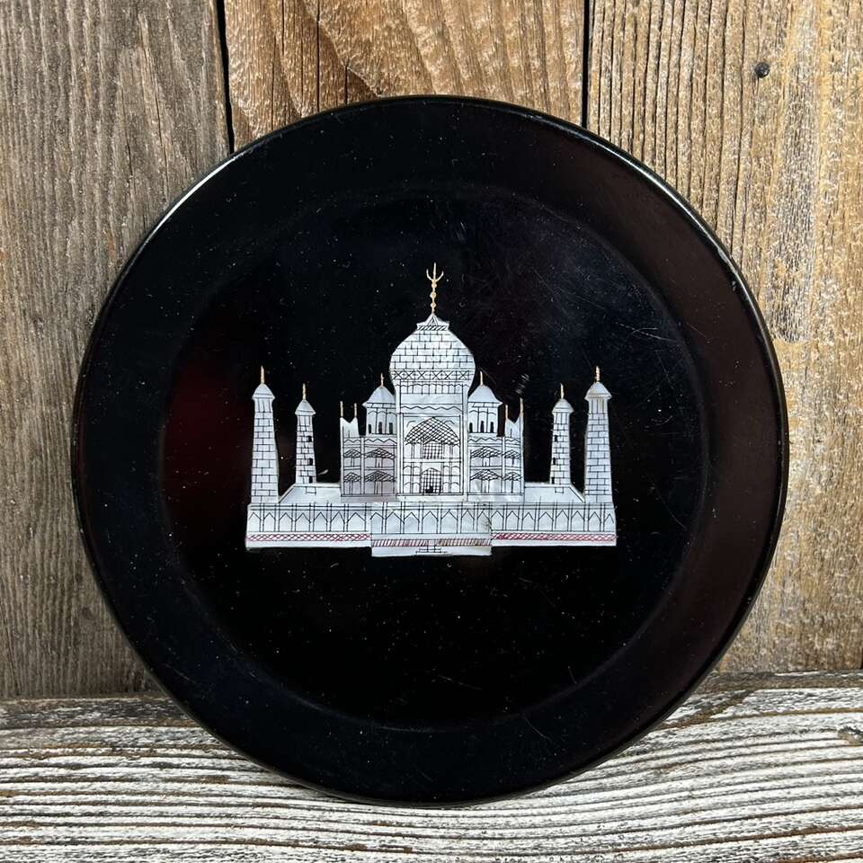 Black Stone Plate Inlaid Mother Of Pearl Taj Mahal