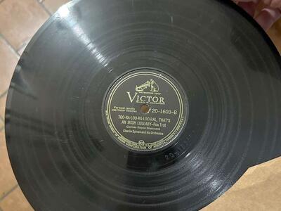 9 78-RPM Records Collectors Album Circa 1930-40's
