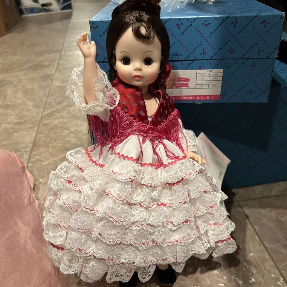 VTG  Carmen Doll Madame Alexander Opera Series