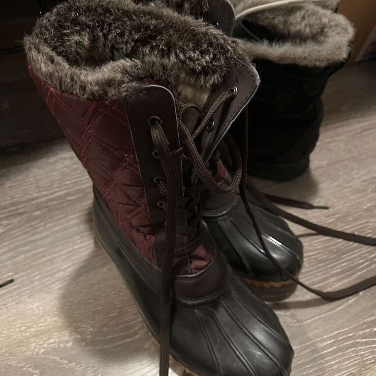 Winter Boots 7.5