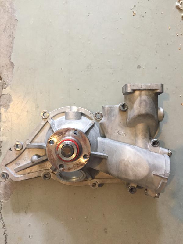 Brand new water pump for Ford F-350 powerstroke