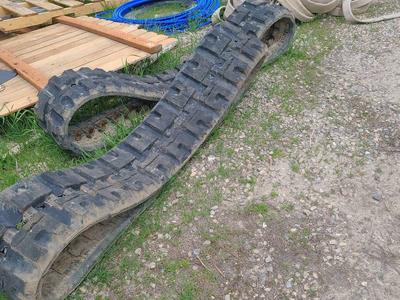 Basically new 320x86Cx46 bobcat tracks