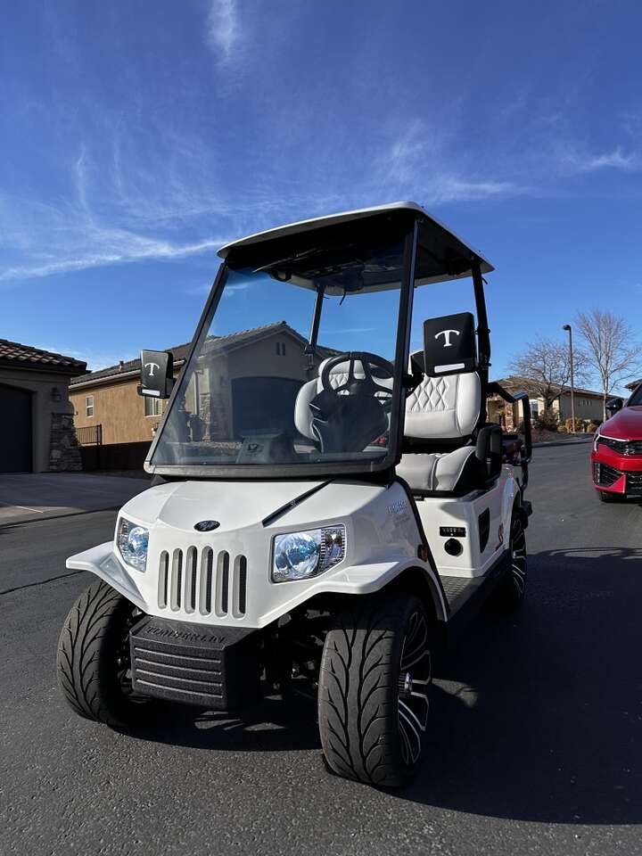 Tomberlin Electric Golf Cart