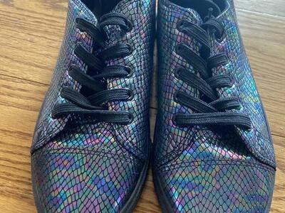 Twisted Brand Shoes For Girls, Size 7