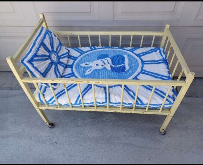 Vintage crib