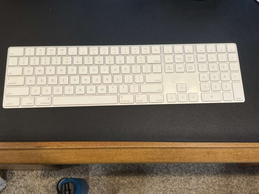 Apple Magic Keyboard with Numeric Pad (Wireless)