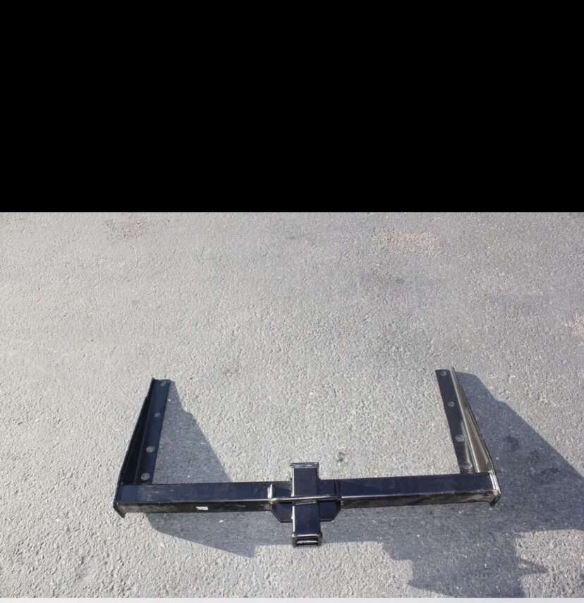 2 Curt Trailer Hitch Fits 2002-2007 Jeep Liberty