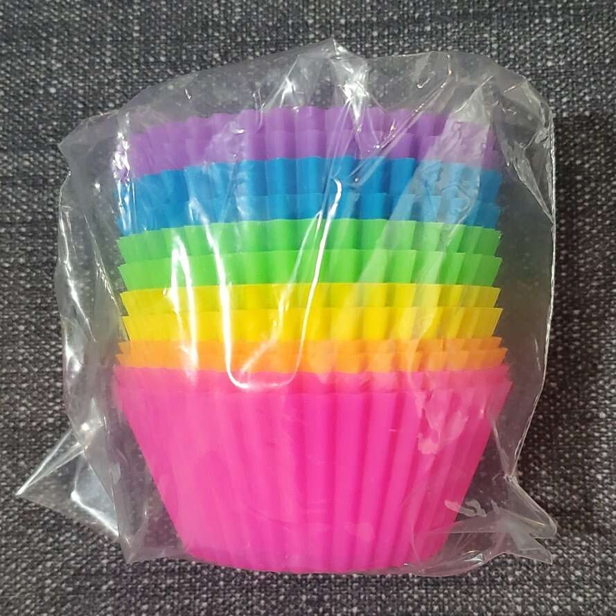 12 Rainbow Silicone baking cups