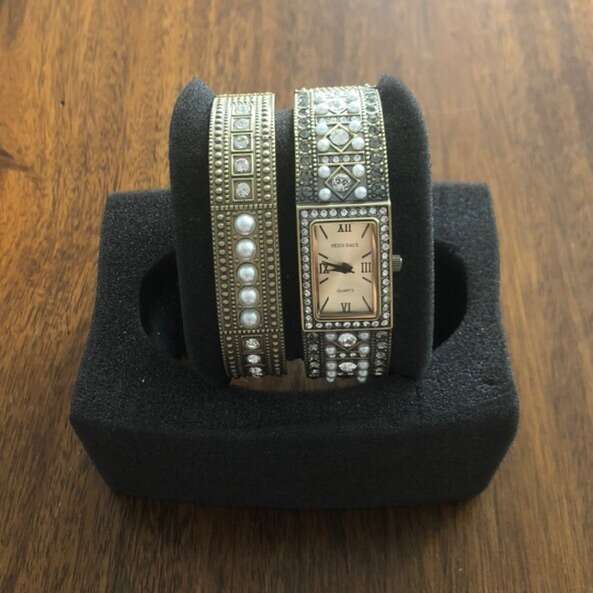 New In Box Heidi Daus Watch And Bracelet Set