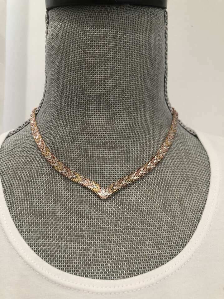 Riccio Link Chevron Necklace