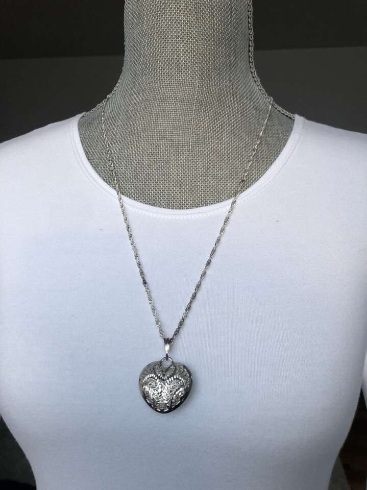 Sterling Silver Lace Heart Pendant