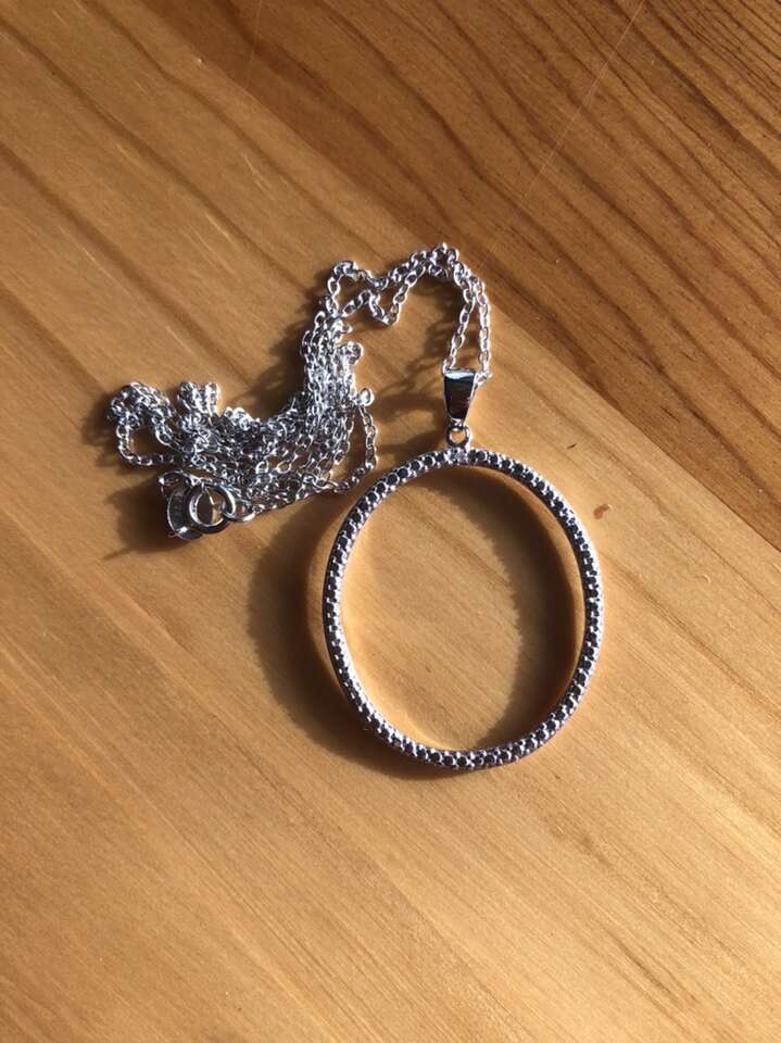 Cute Sterling Silver Oval Pendant Necklace