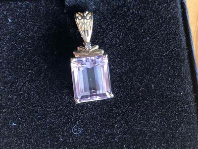 10K Rose De France Amethyst Pendant