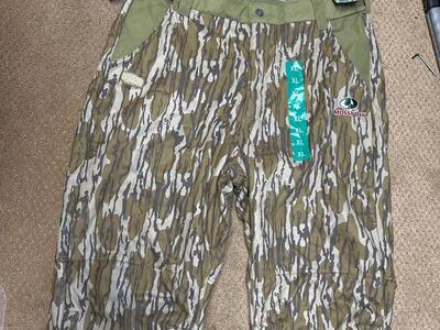 All Brand New Hunting And Fishing Clothing