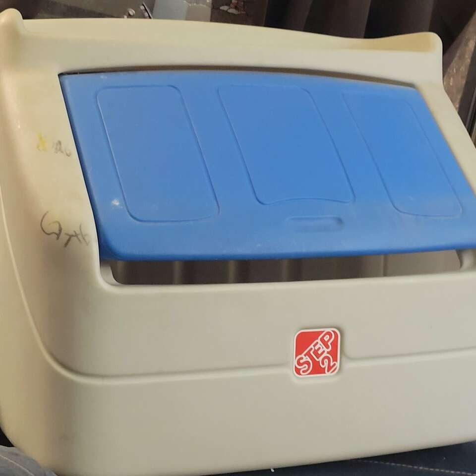 Free Step 2 toy bin FREE