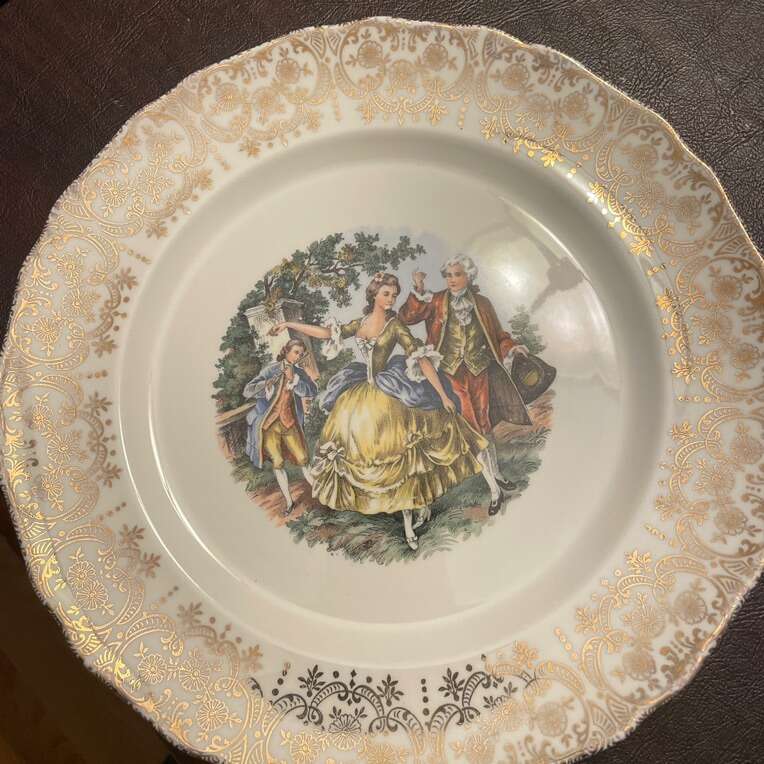 NASCO China Royal Colonial Plate 22kt Gold