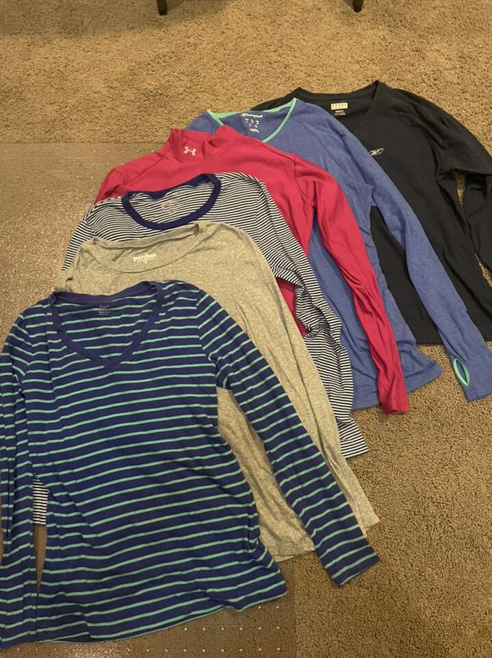 Under Armour Long Sleeve Running Shirts- Size L