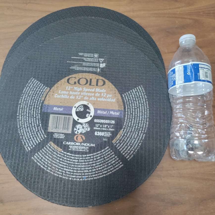 12 high speed blade for metal, brand new.