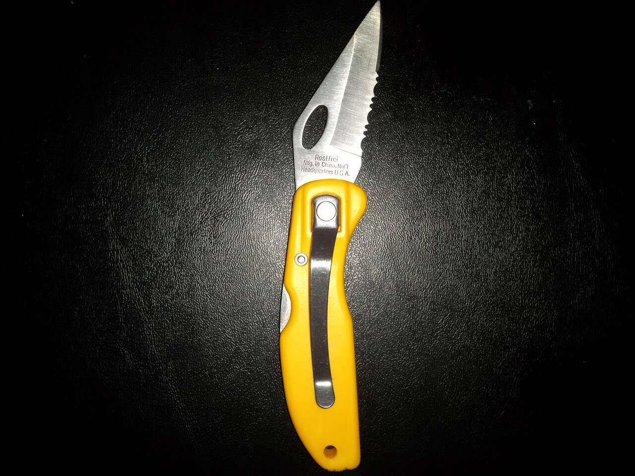 Folding knife