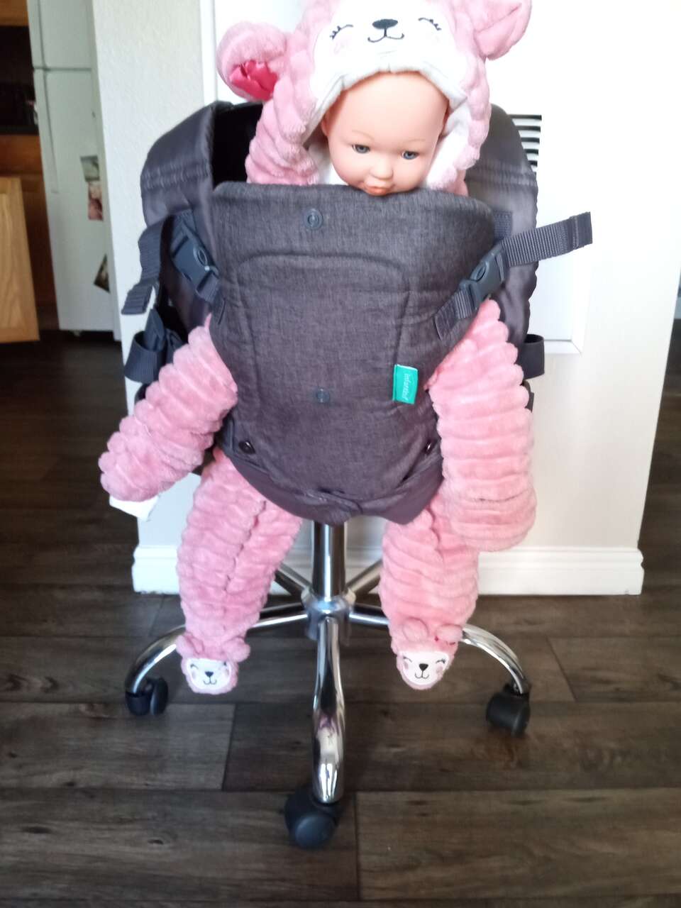 Infant carrier infatino flip 4 in 1 convertible carrier