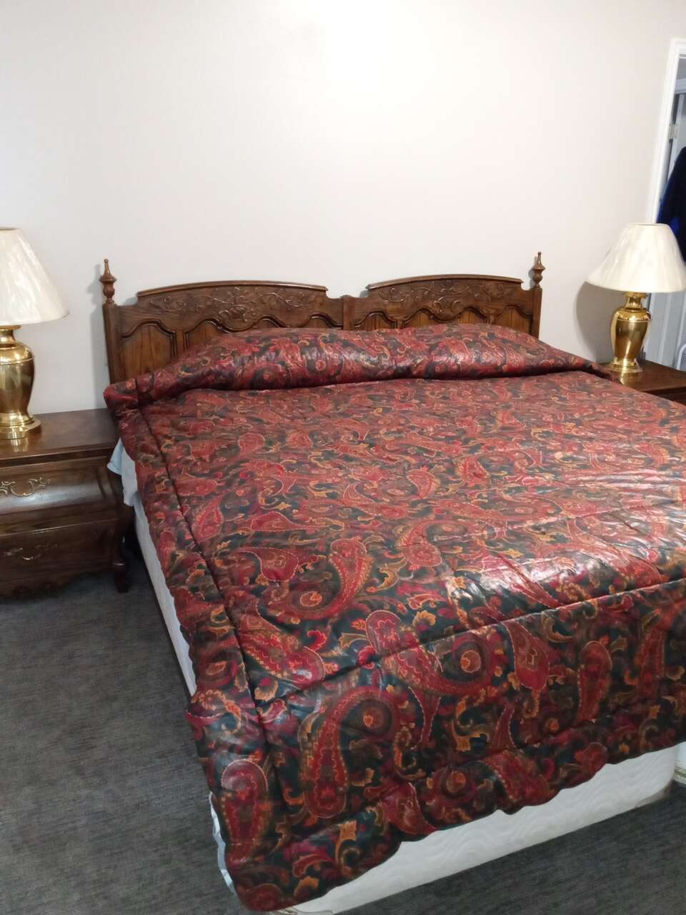 Luxury brand Baker furniture 4piece king bedroom set Louis XV French provincial Burl tops solid oak made in the USA