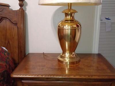 Vintage Pair of imperial lighting inc. brass lamps