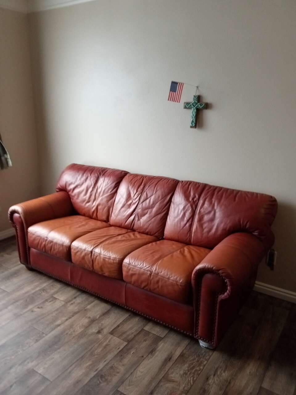 Leather couch sofa brick red with brass tacking very clean soft and comfortable