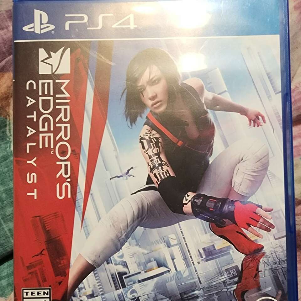 PS4 MIRROR'S EDGE CATALYIST (LIKE NEW)