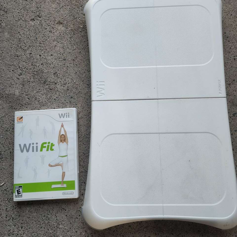 WII FIT WITH BALANCE BOARD