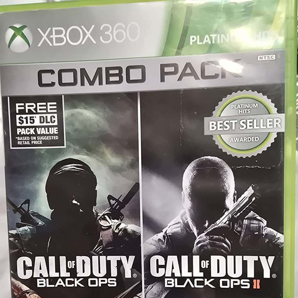 XBOX 360 CALL OF DUTY COMBO PACK (LIKE NEW)