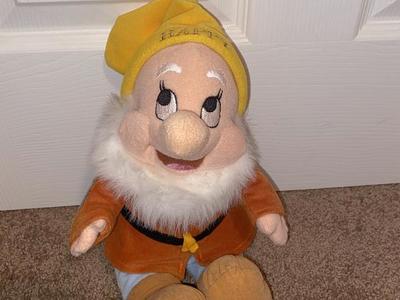 Happy Disney Snow White and the seven dwarfs