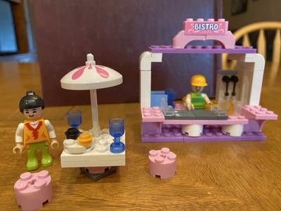 Corner Bistro Set Lego set