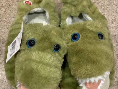 New Build a Bear Dinosaur slippers size 3/4