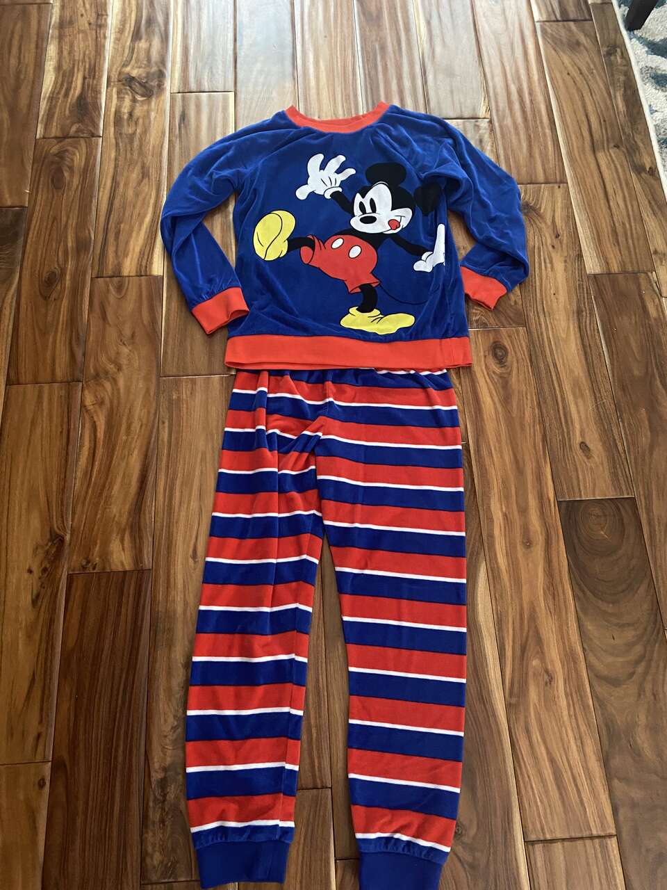 Disney Boys Size 10 Mickey Mouse PJ set