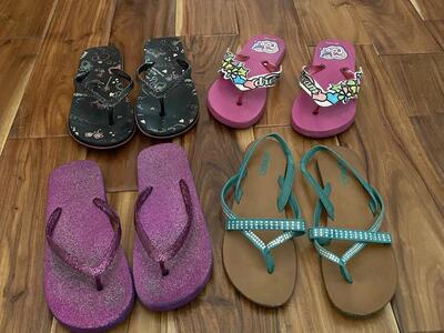 Women Size 6 Sandals and Flip-Flops