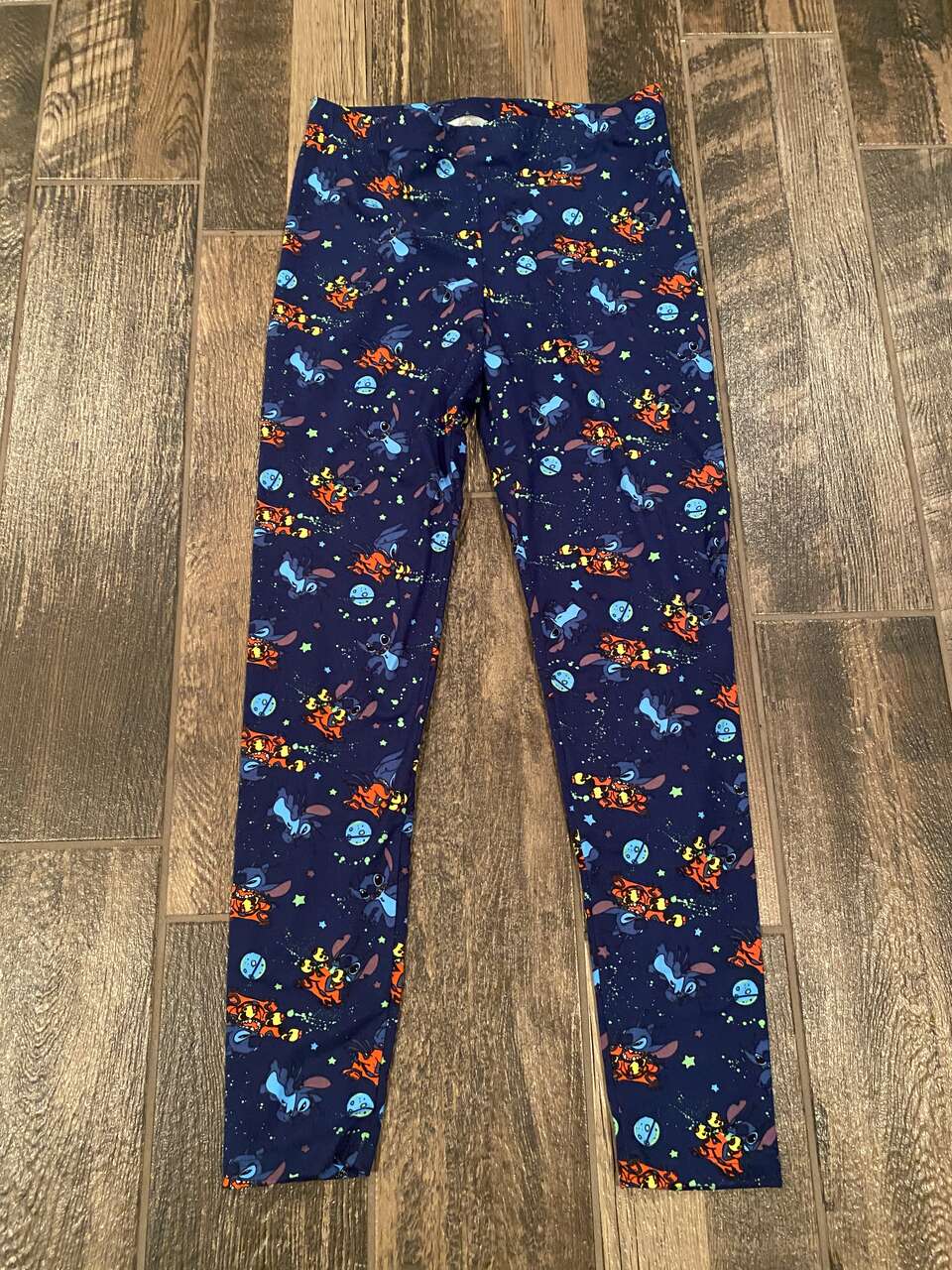 Like New Women Size Medium Disney Stitch Leggings