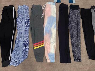 Women Size Small Leggings, Joggers and sweatpants