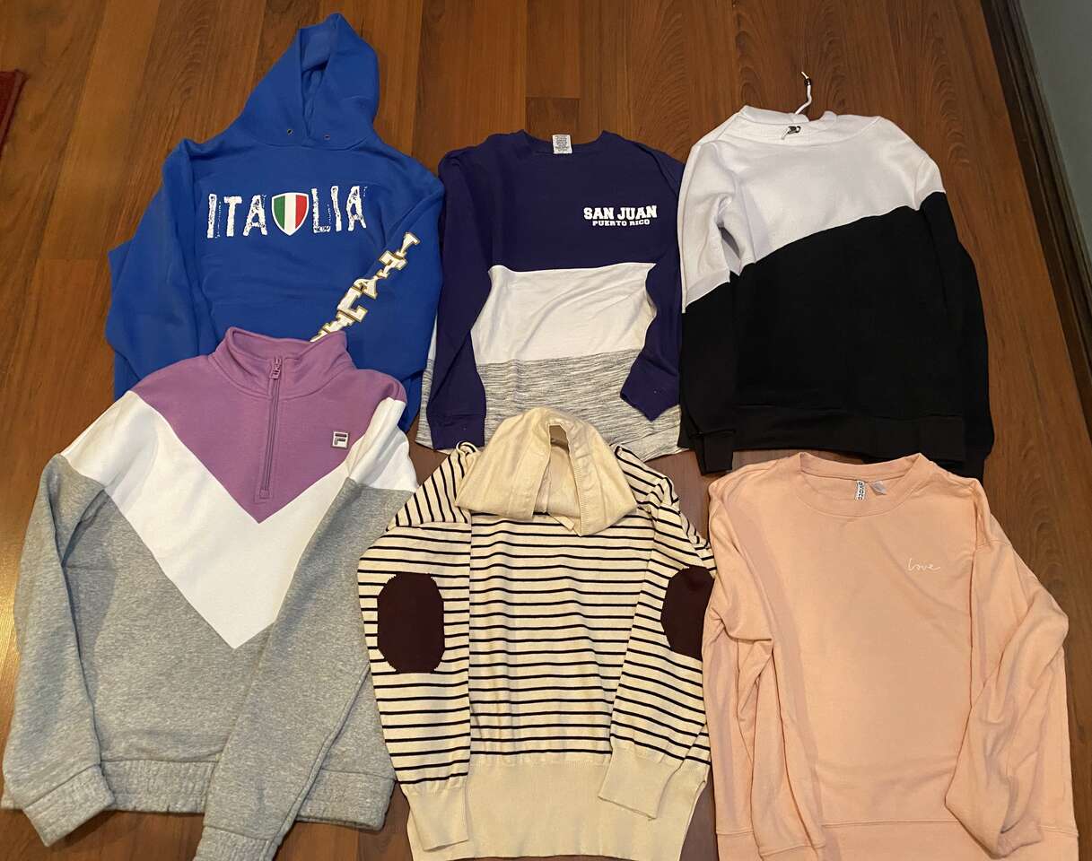 Women Size Medium Sweatshirts/Sweaters