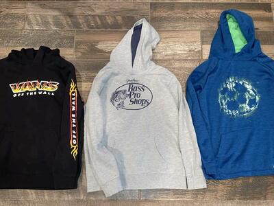 Boy Size 14/16 Sweatshirts