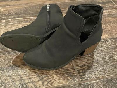Women Size 7 Boots