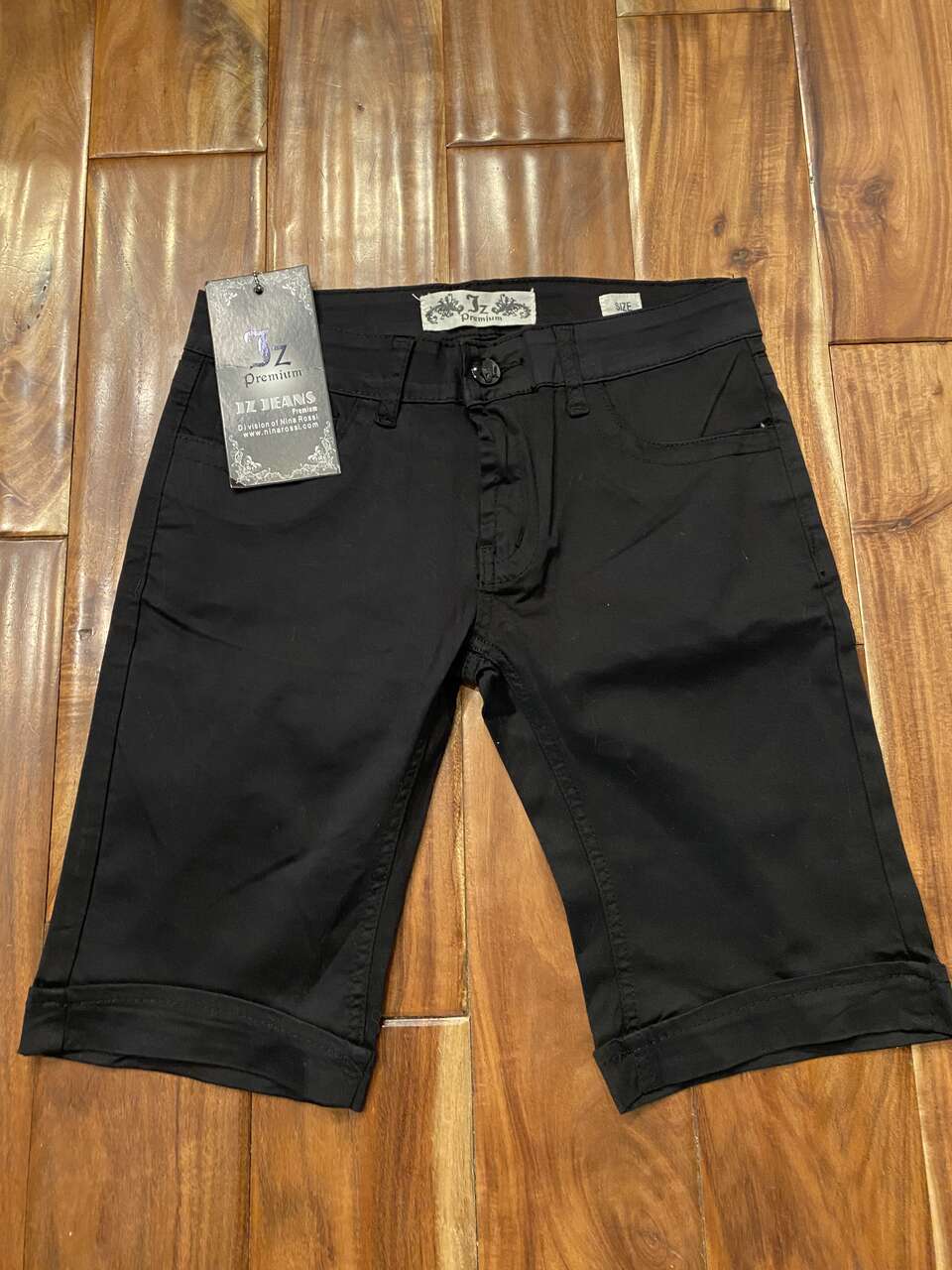 Women Brand New Size 7 Shorts