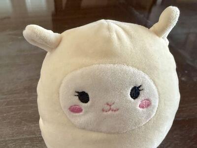 Squishmallows Sophie the Lamb