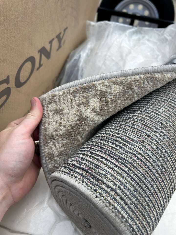 SAFAVIEH Madison Rug  5'3x7'5