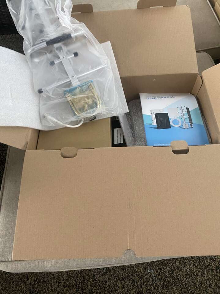 Cell Phone Signal Booster For Home Or Office New