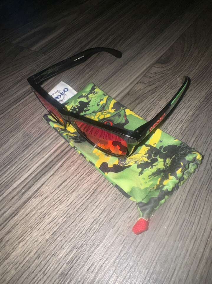 Oakley Frog Skin Sunglasses