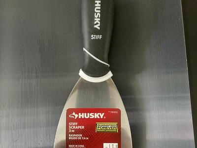 Husky Stiff Scraper