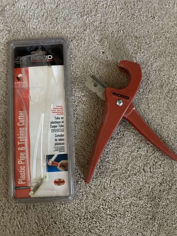 Rigid Plastic Pipe Cutter