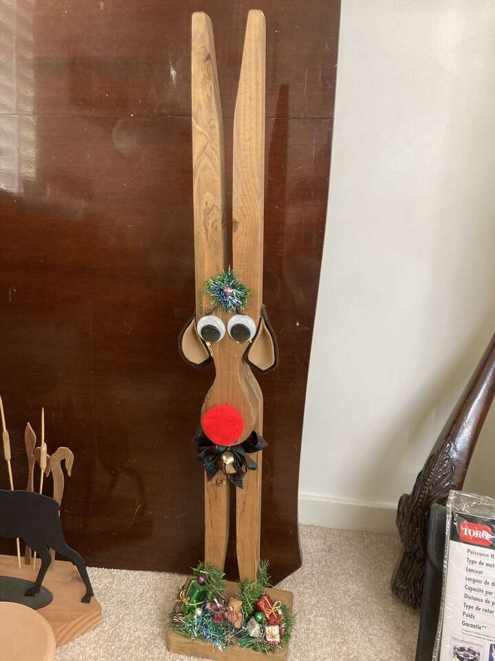 Giant Clothes Pin Ruldolph